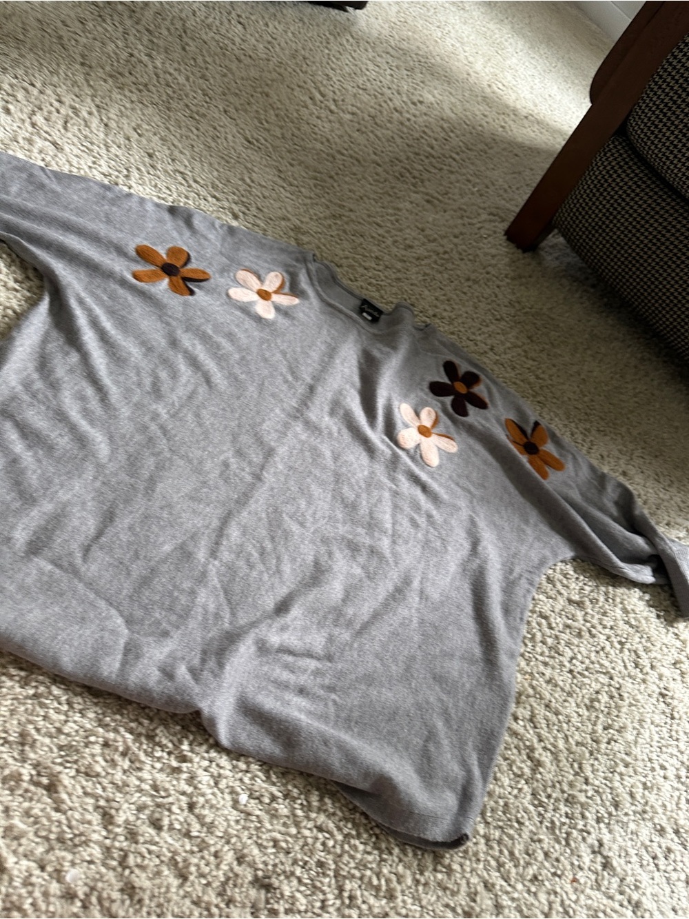AVEDA Gray Knit Top with Embroidered Logo - Picture 1 of 2